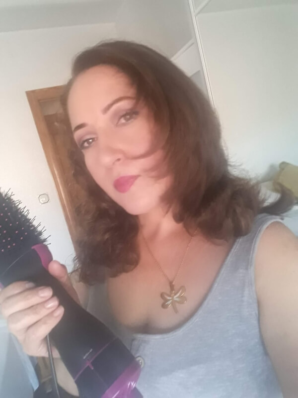 2 EN 1: SECADOR DE PELO Y VOLUMINIZADOR STYLOOM