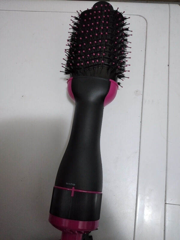 2 EN 1: SECADOR DE PELO Y VOLUMINIZADOR STYLOOM